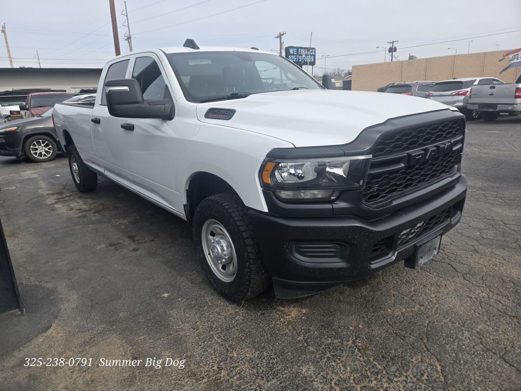2023 RAM 2500 Image 4