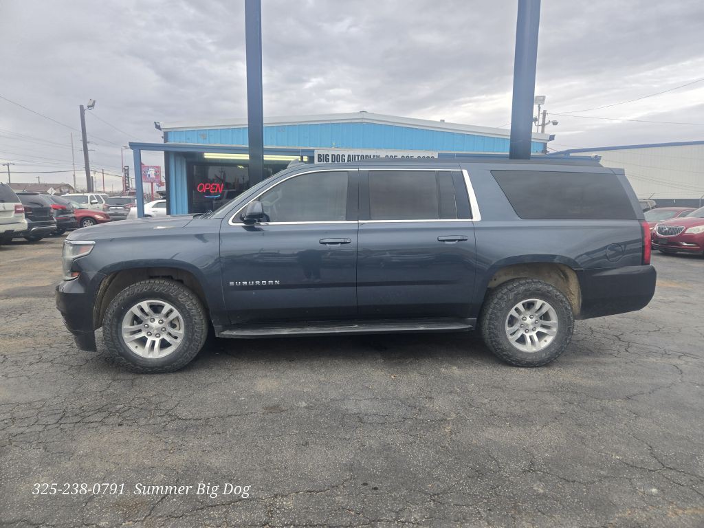 2019 Chevrolet Suburban Image 2