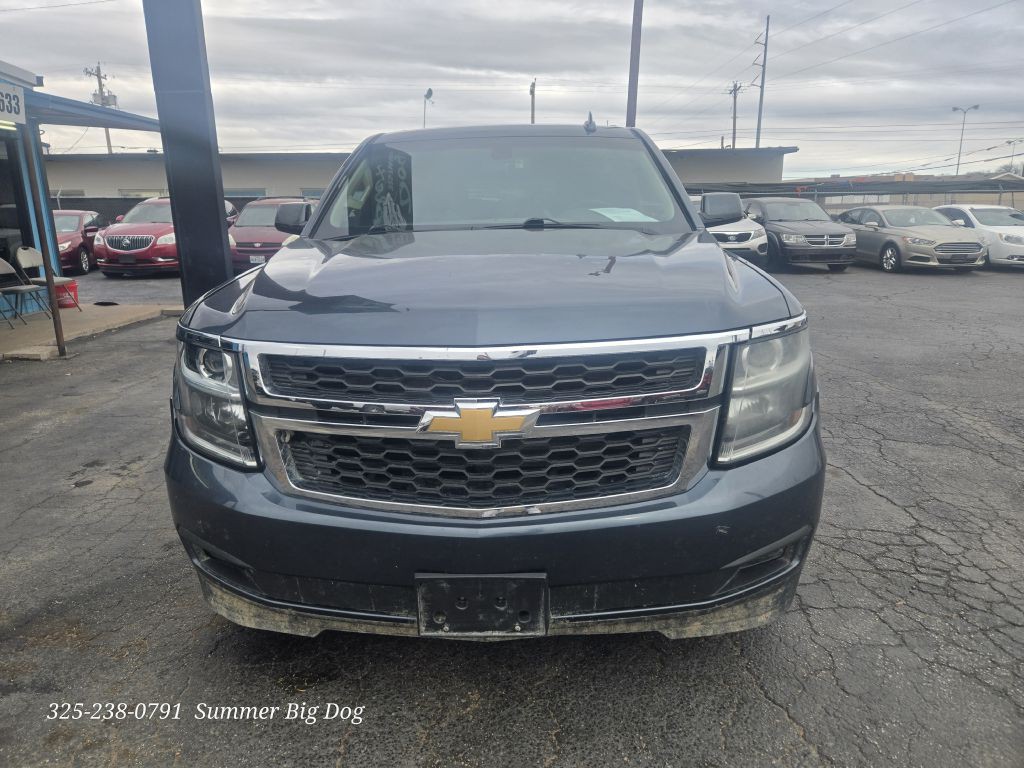 2019 Chevrolet Suburban Image 3