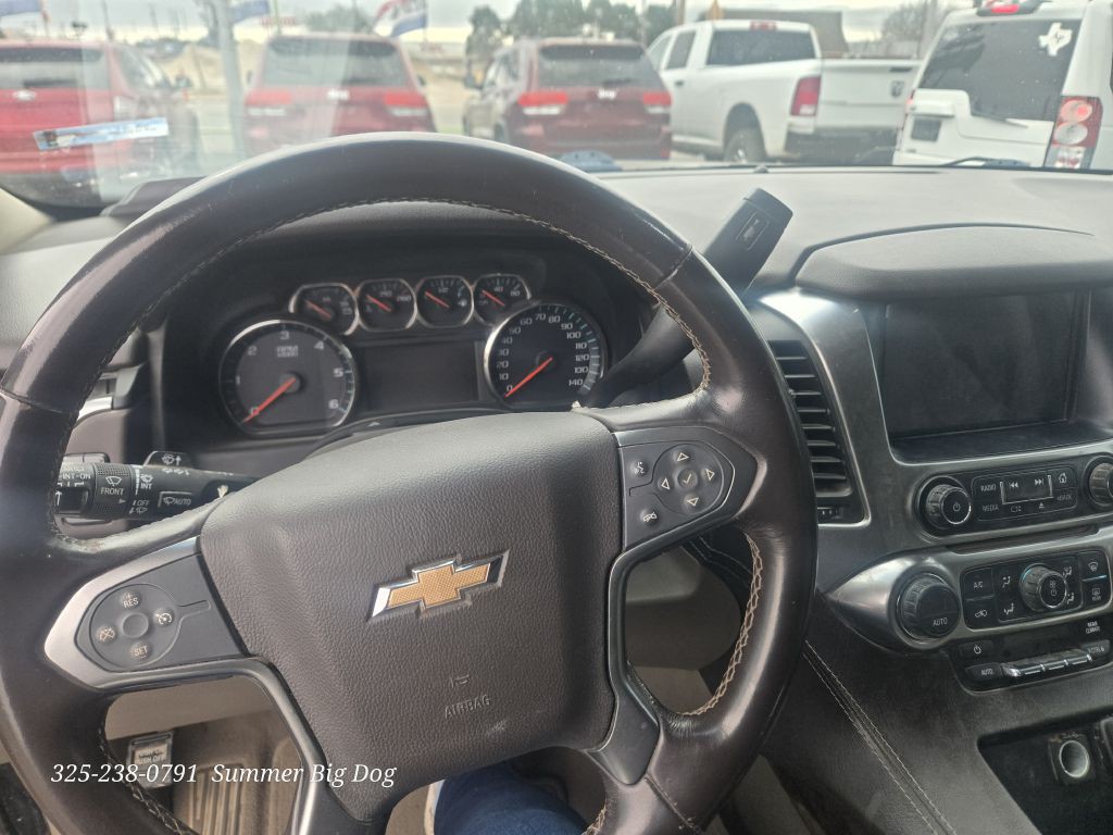 2019 Chevrolet Suburban Image 8