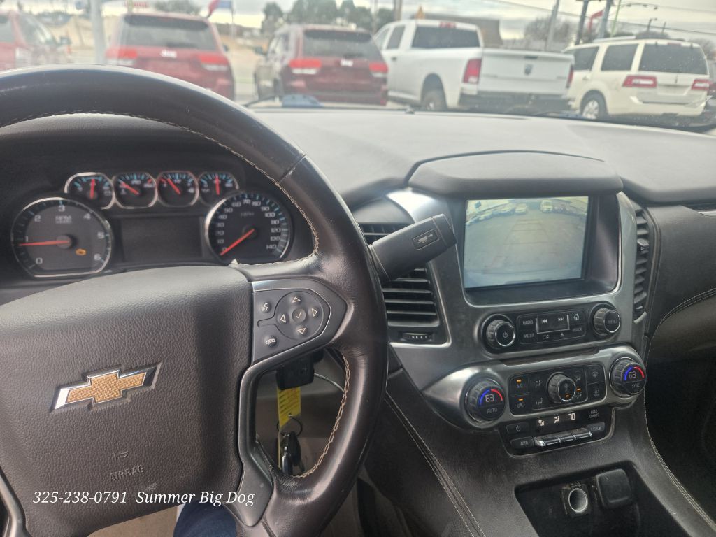 2019 Chevrolet Suburban Image 13