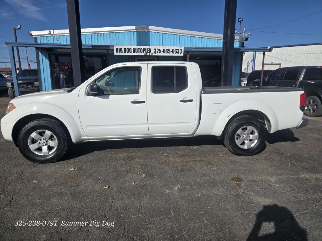 2013 Nissan Frontier Image 2