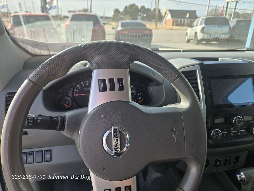 2013 Nissan Frontier Image 8