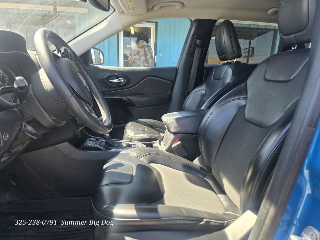 2020 Jeep Cherokee Image 7