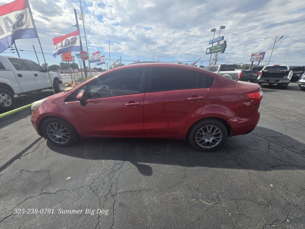 2015 Kia Rio Image 2