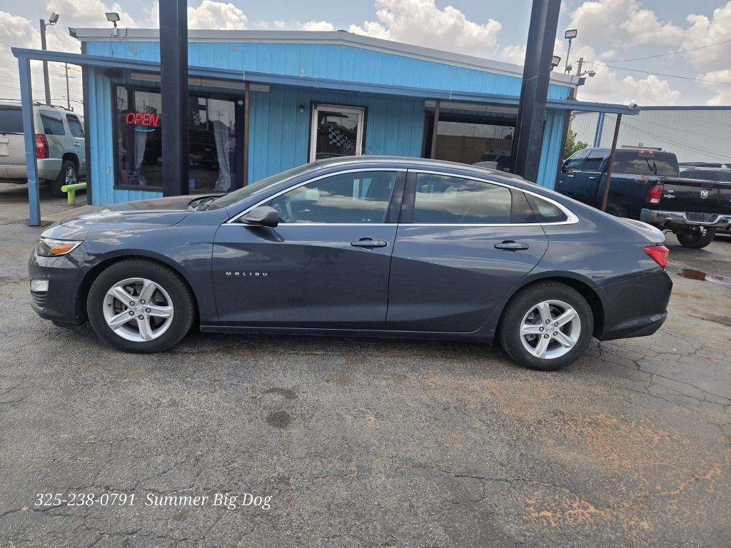 2019 Chevrolet Malibu Image 2