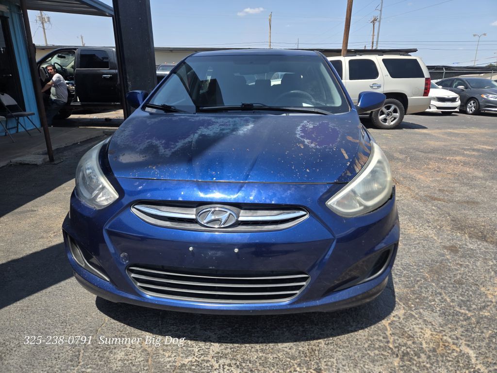 2016 Hyundai Accent Image 3
