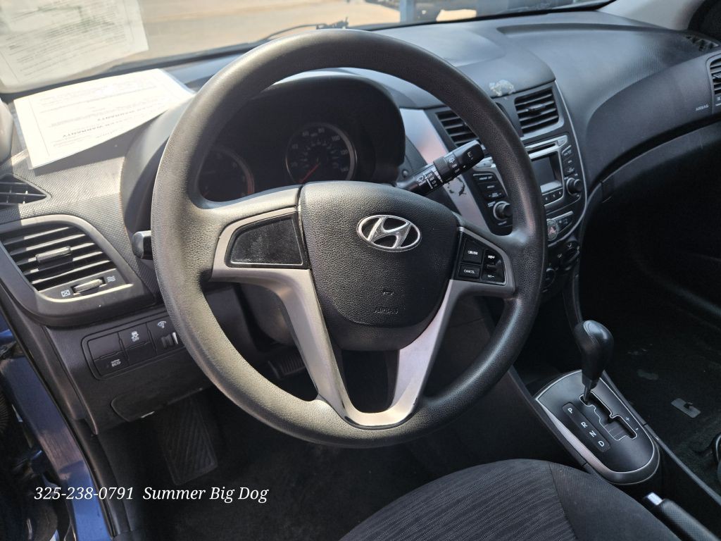 2016 Hyundai Accent Image 9