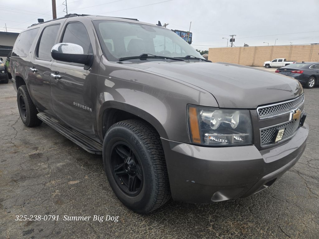 2012 Chevrolet Suburban Image 4