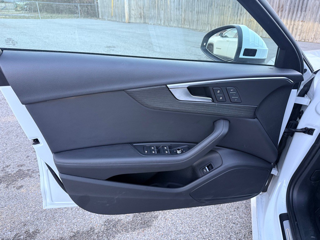 2019 Audi A4 Image 14