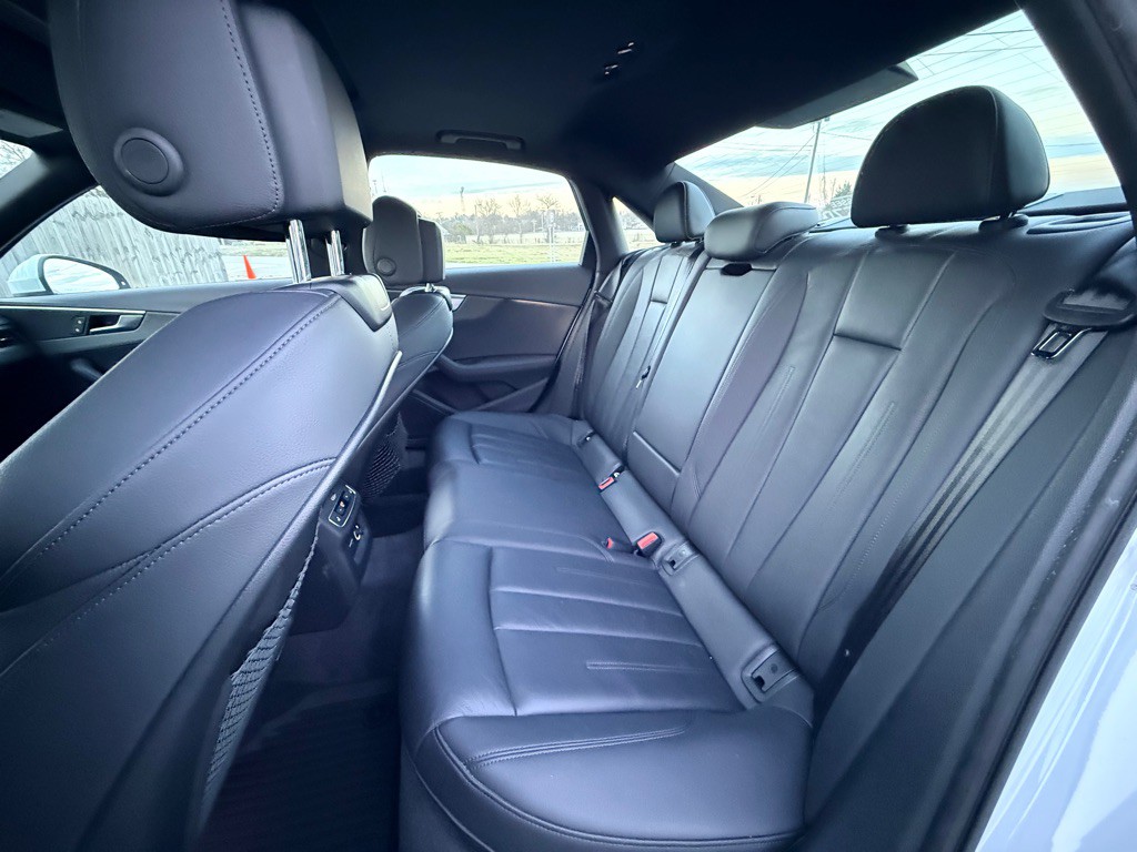 2019 Audi A4 Image 17