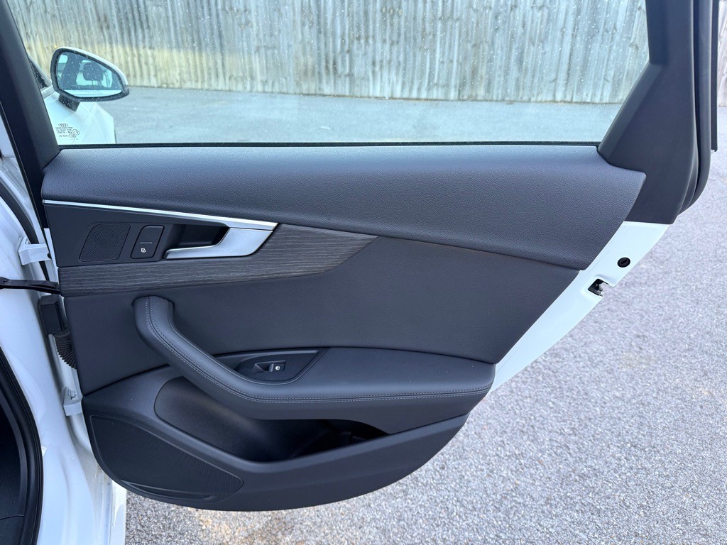 2019 Audi A4 Image 21