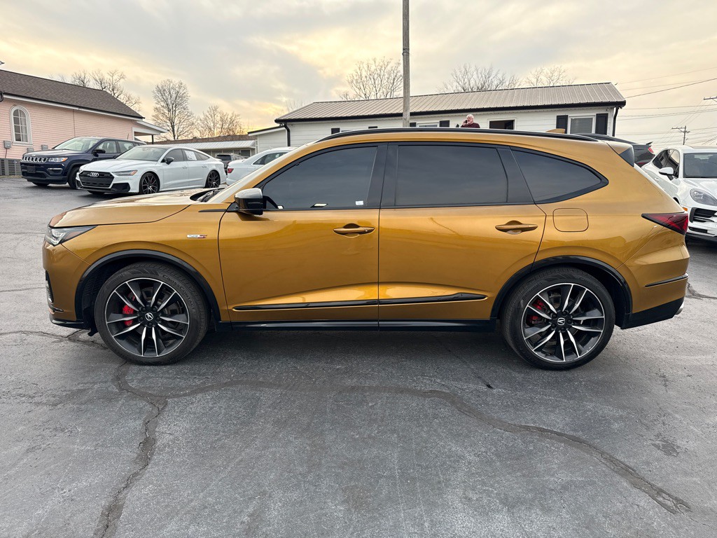 2022 Acura MDX Image 2