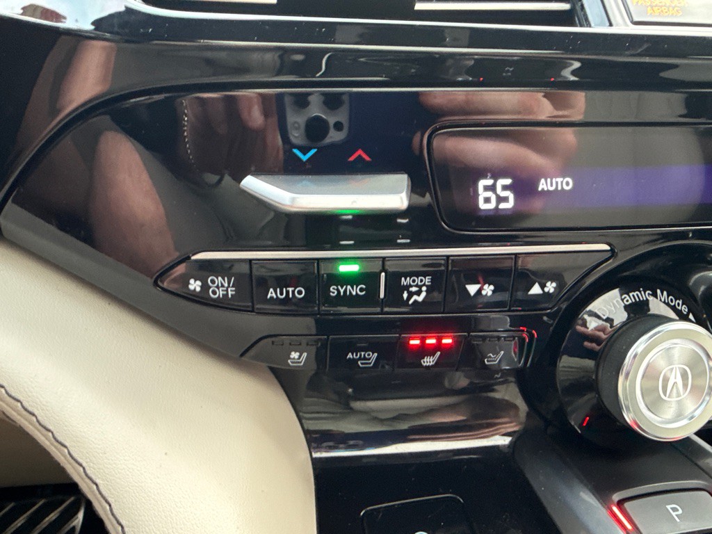 2022 Acura MDX Image 35