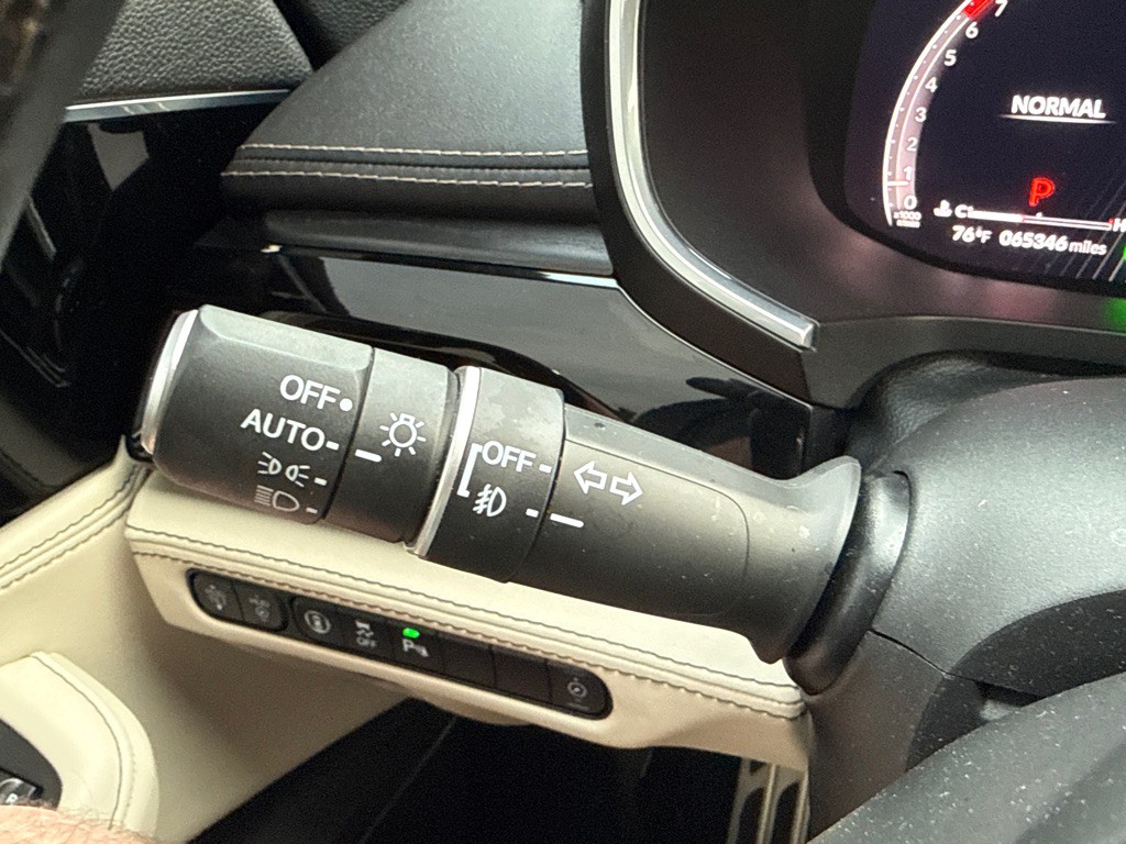 2022 Acura MDX Image 43