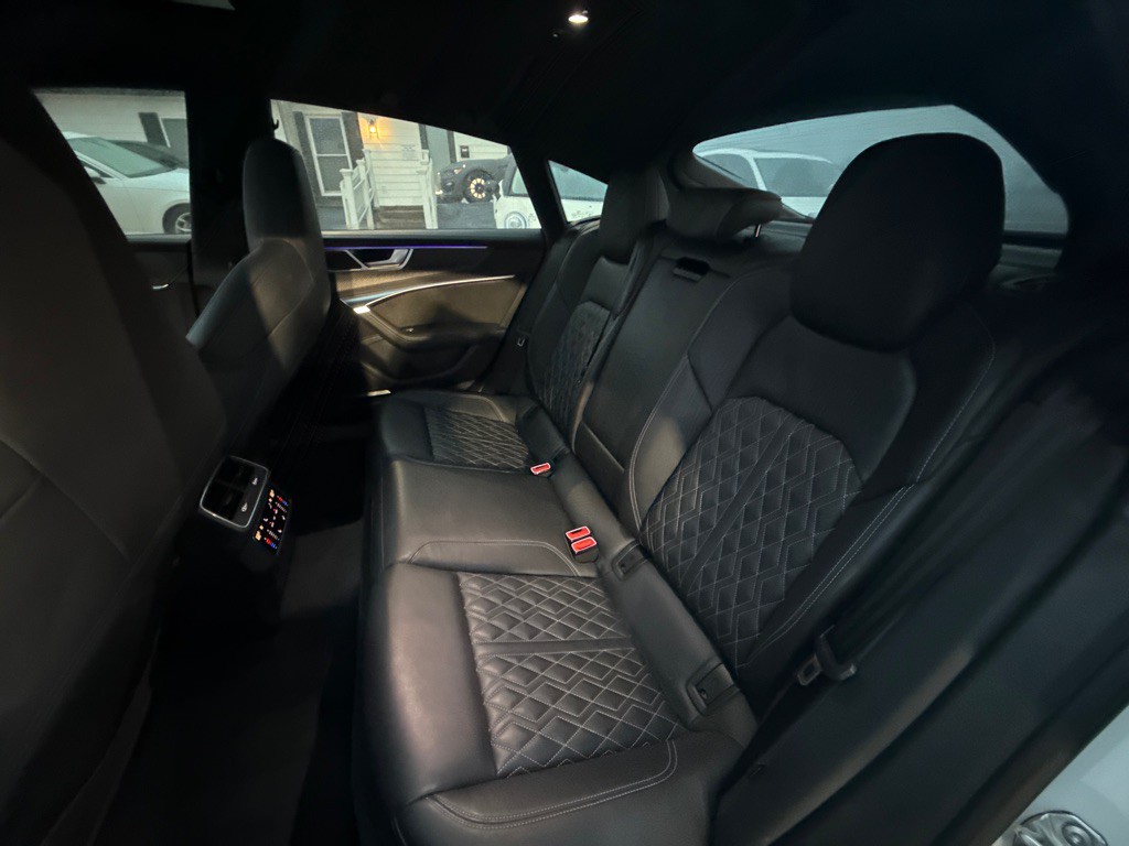 2021 Audi S7 Image 18