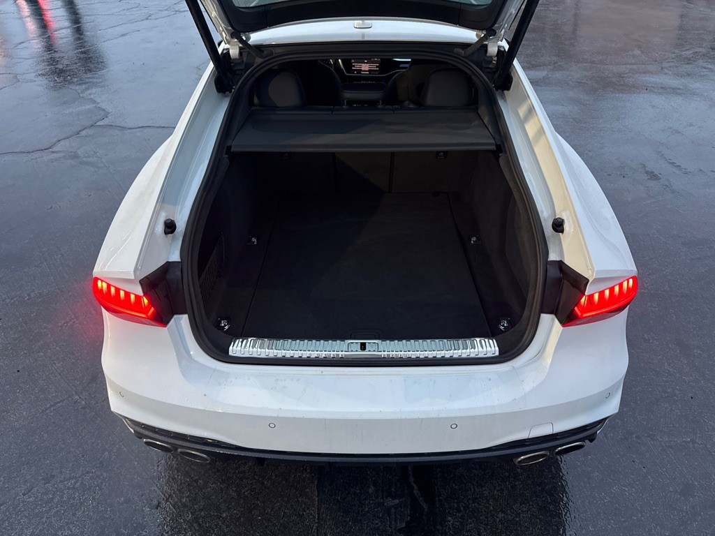 2021 Audi S7 Image 20