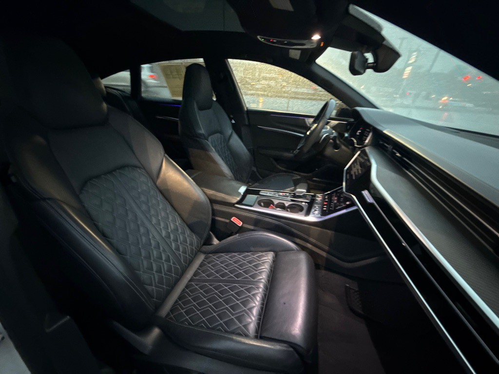 2021 Audi S7 Image 26