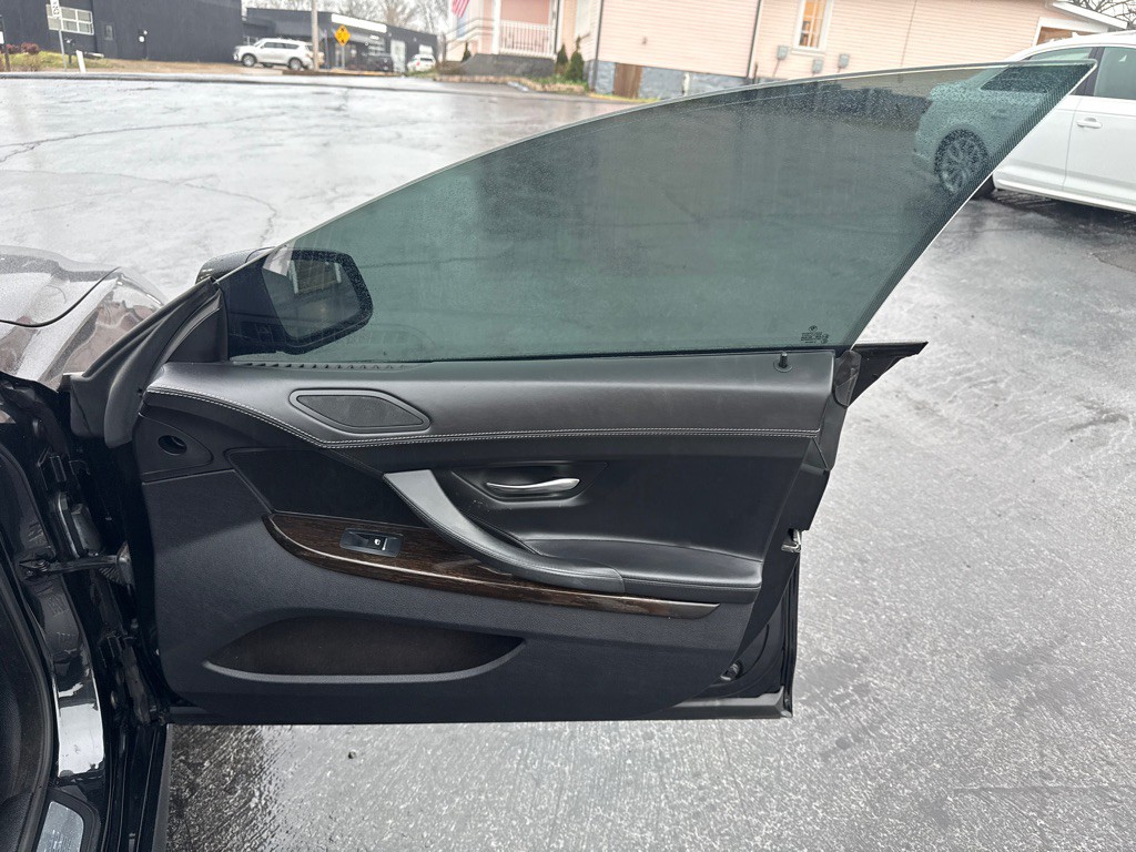 2014 BMW 6 Series Image 24