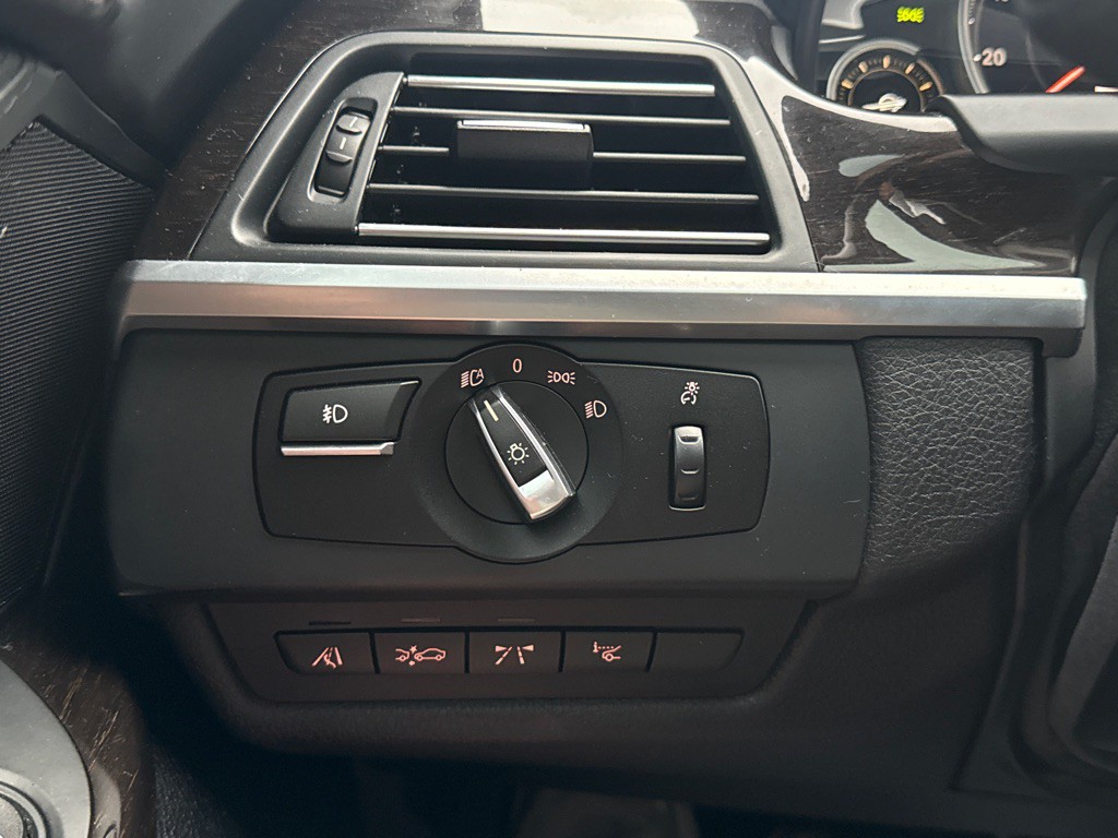 2014 BMW 6 Series Image 37