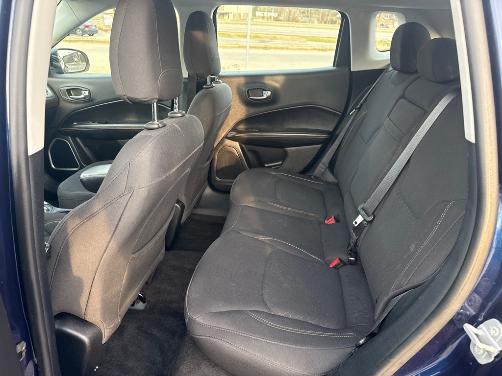 2018 Jeep Compass Image 16