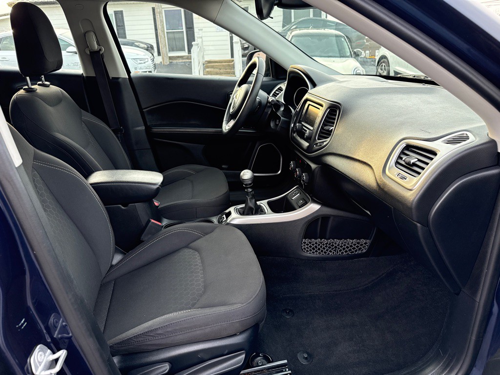 2018 Jeep Compass Image 23