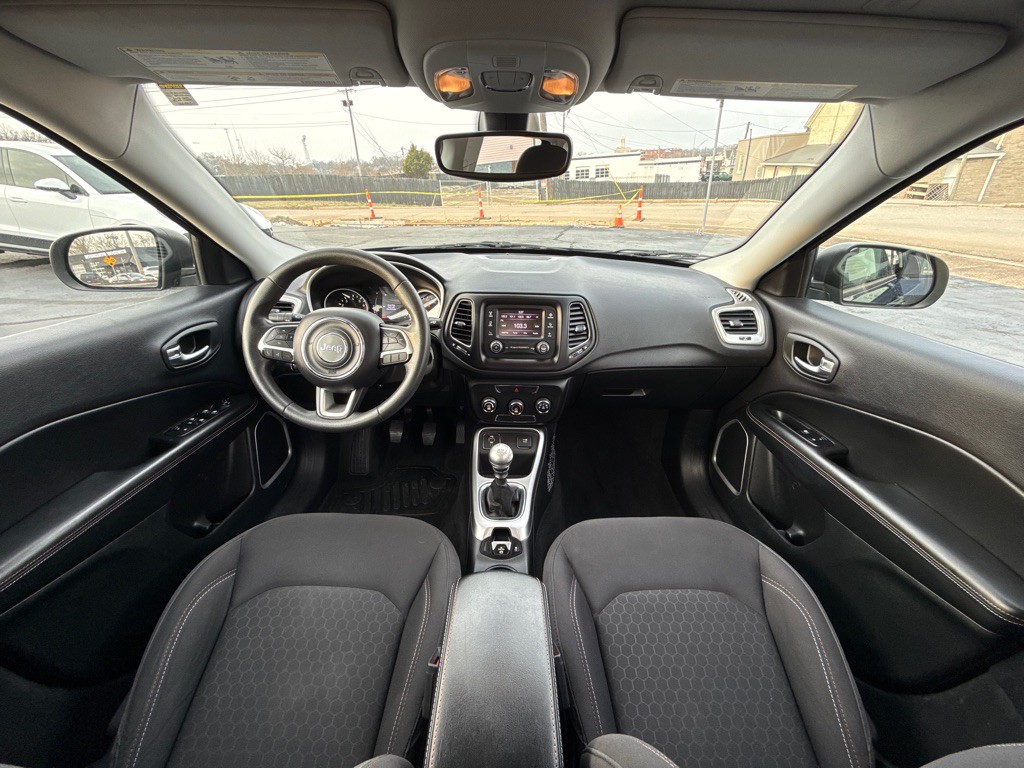 2018 Jeep Compass Image 26