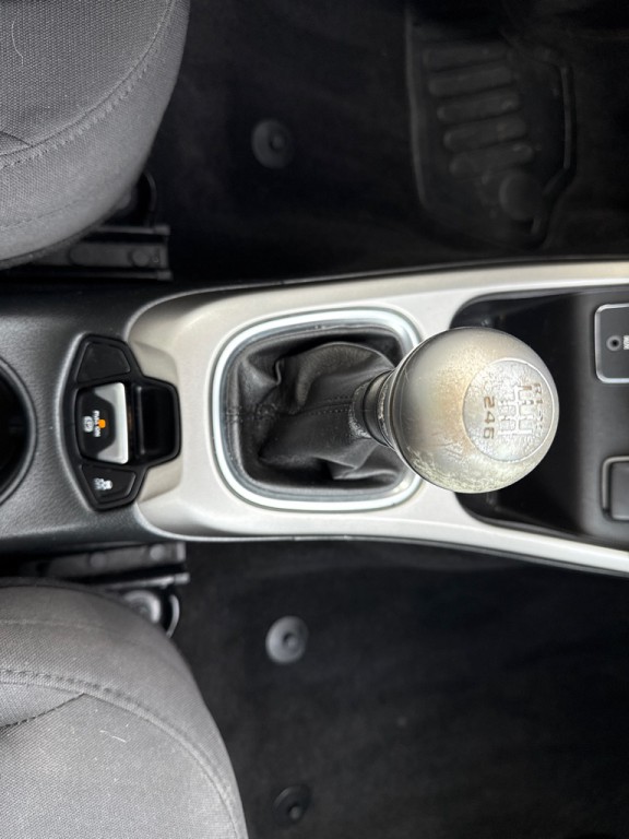 2018 Jeep Compass Image 29