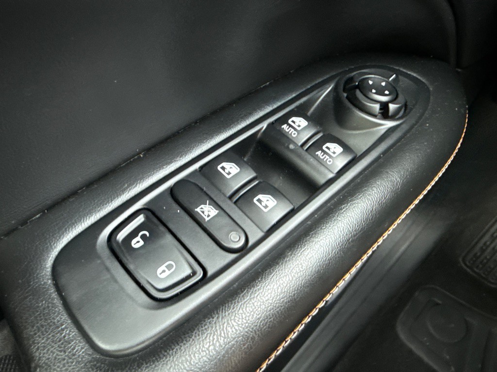 2018 Jeep Compass Image 36