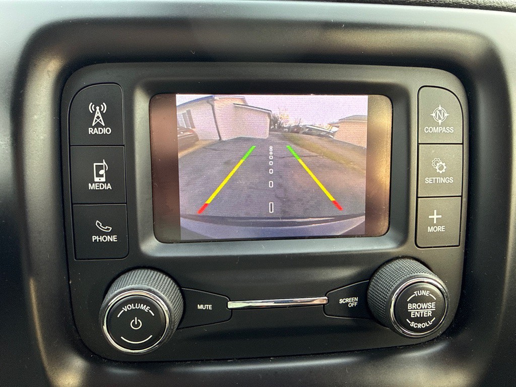 2018 Jeep Compass Image 38