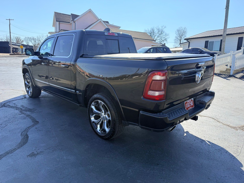 2019 RAM 1500 Image 3