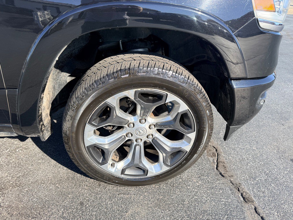 2019 RAM 1500 Image 12