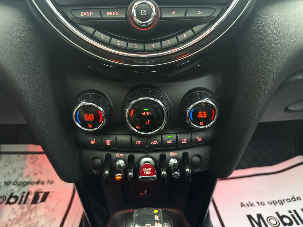 2019 MINI Cooper Image 23