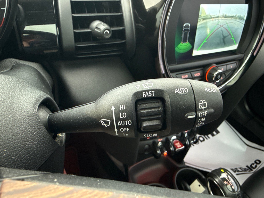 2019 MINI Cooper Image 29