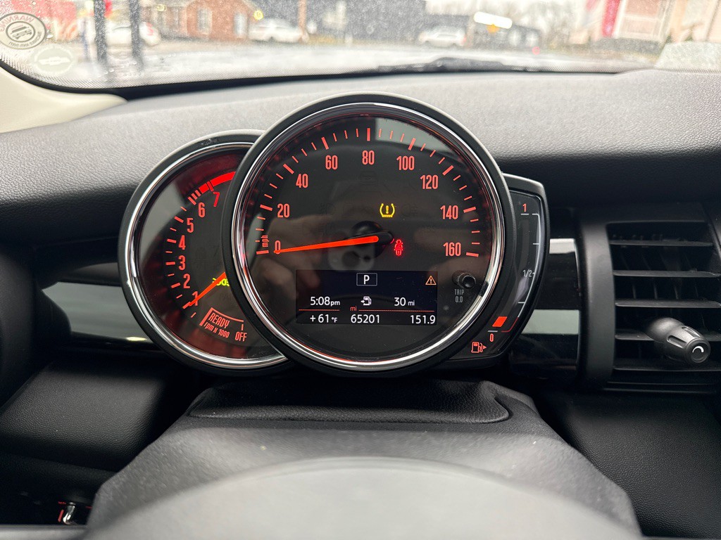 2019 MINI Cooper Image 31