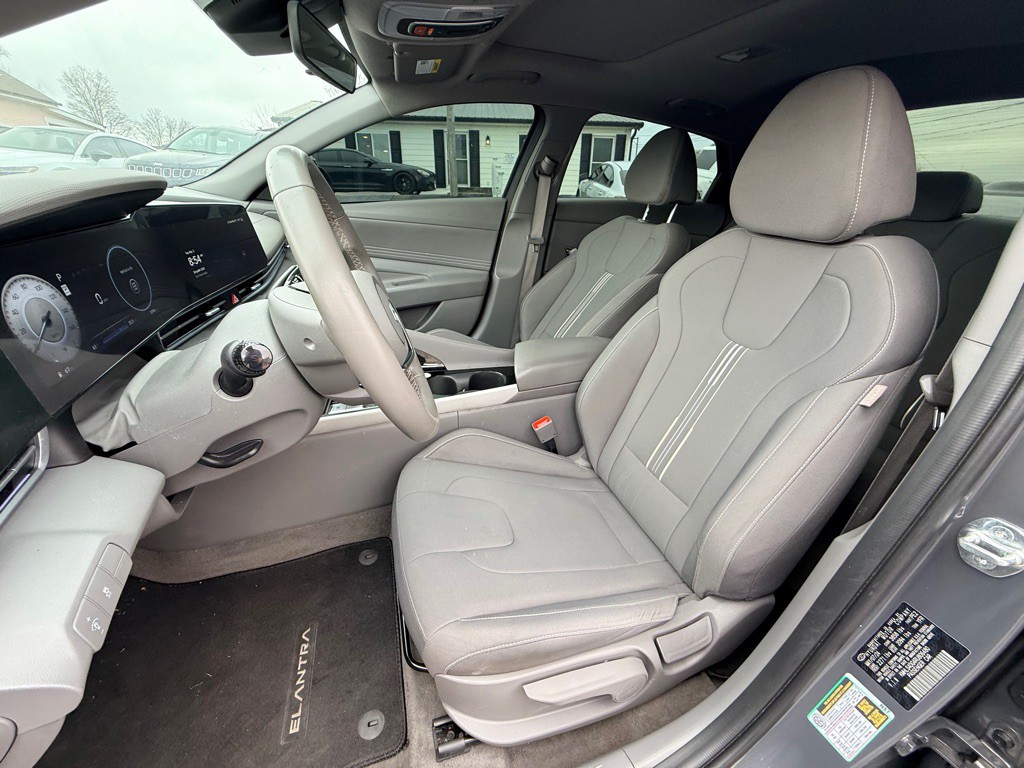 2024 Hyundai Elantra Image 14