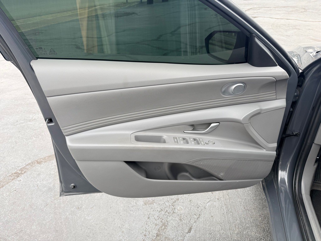 2024 Hyundai Elantra Image 15