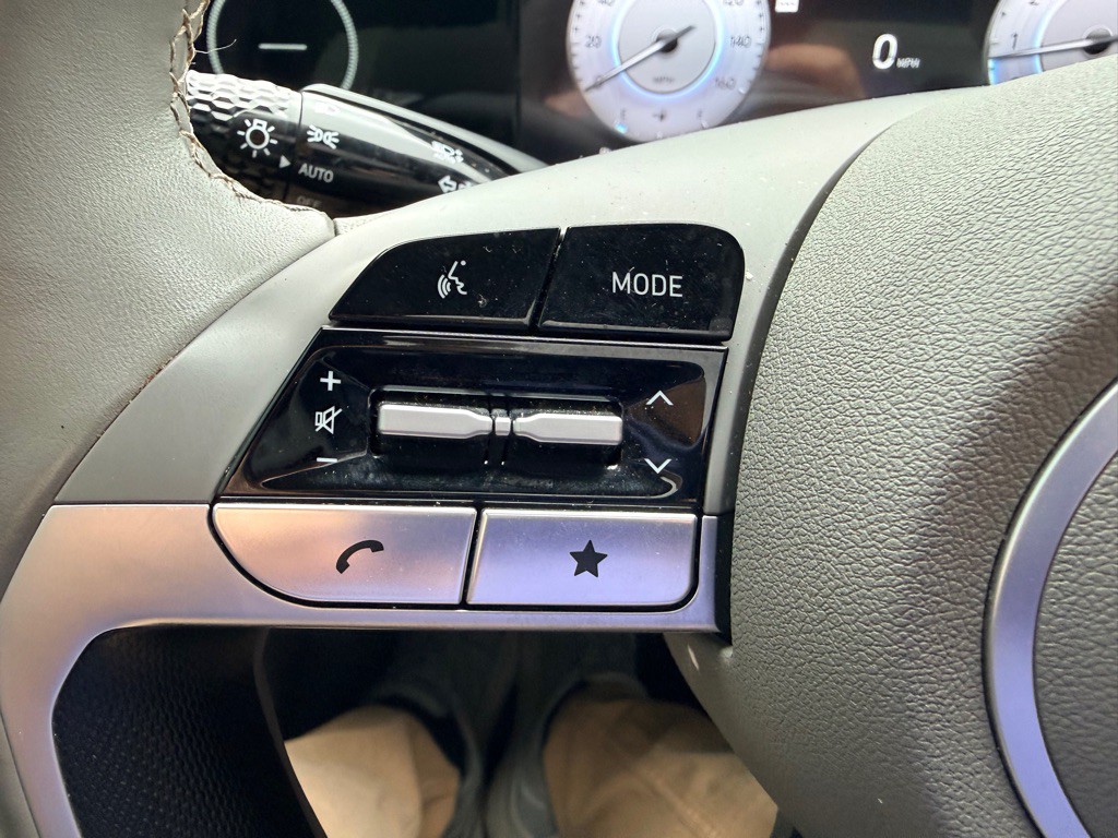 2024 Hyundai Elantra Image 31