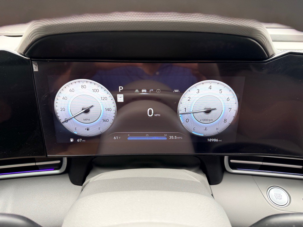 2024 Hyundai Elantra Image 33