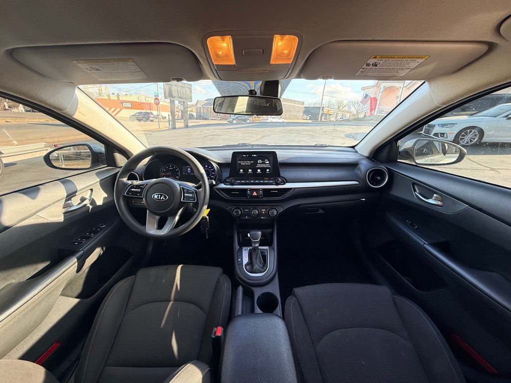 2020 Kia Forte Image 25