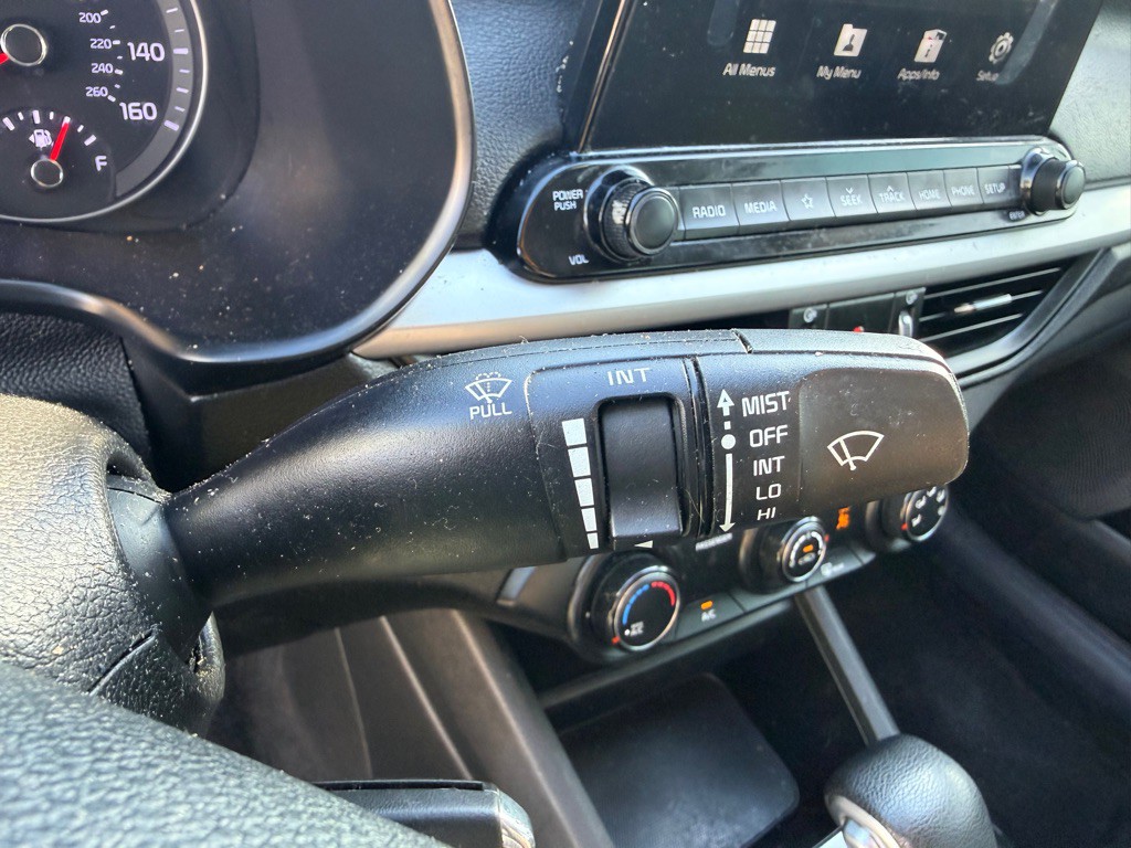 2020 Kia Forte Image 32