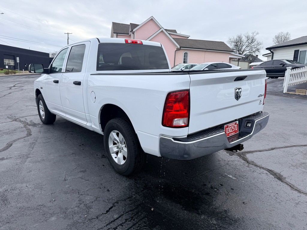 2021 RAM 1500 Image 3