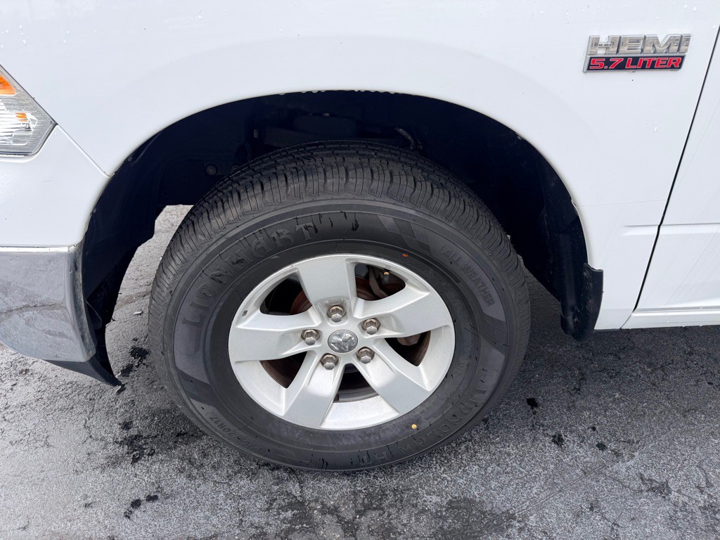 2021 RAM 1500 Image 9