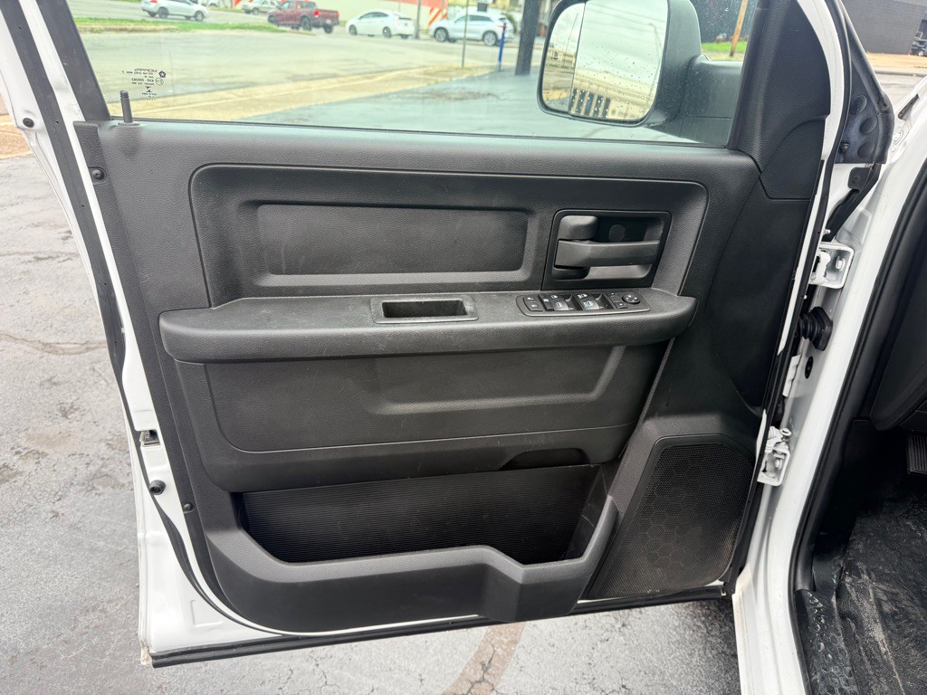 2021 RAM 1500 Image 17