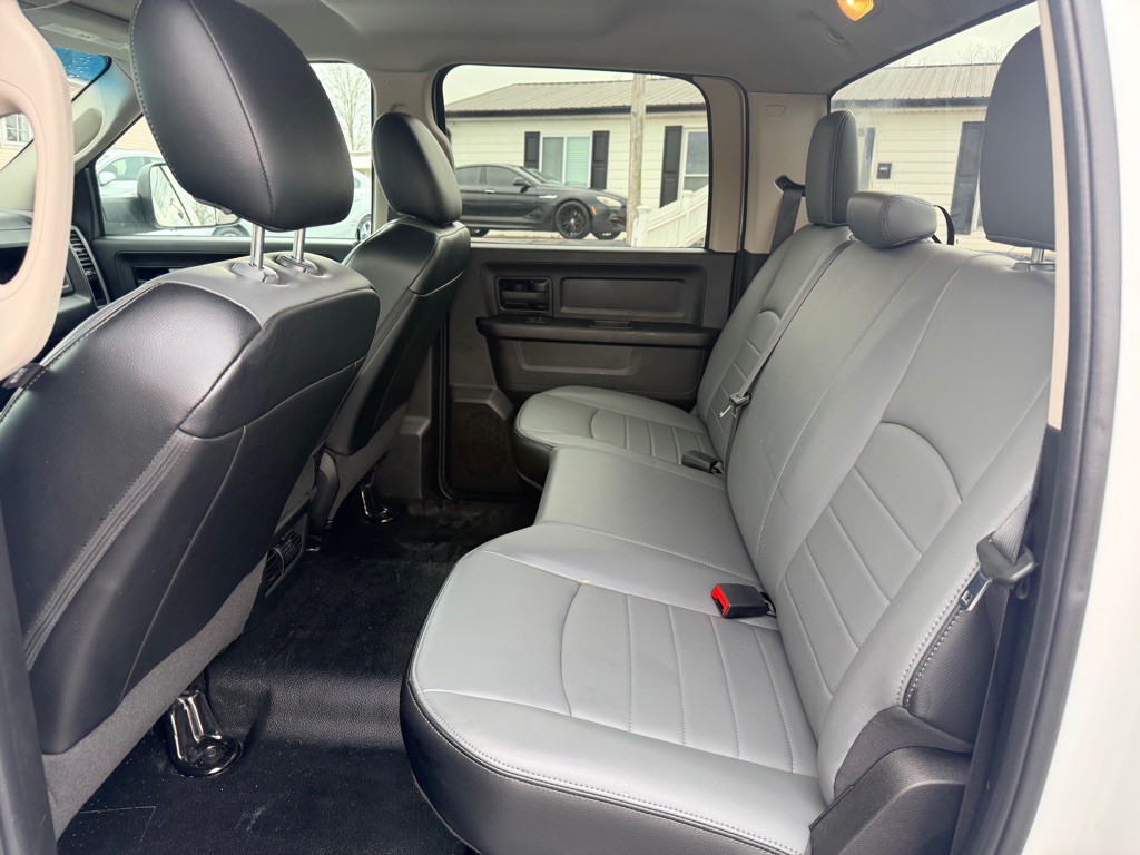 2021 RAM 1500 Image 18