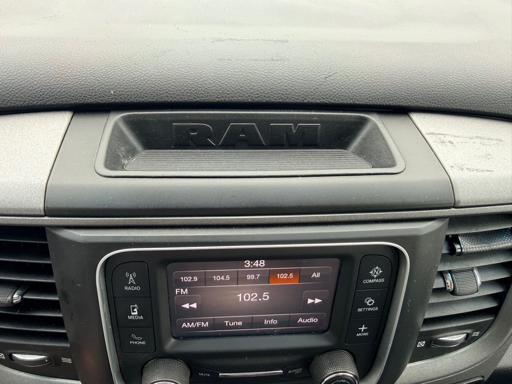 2021 RAM 1500 Image 44