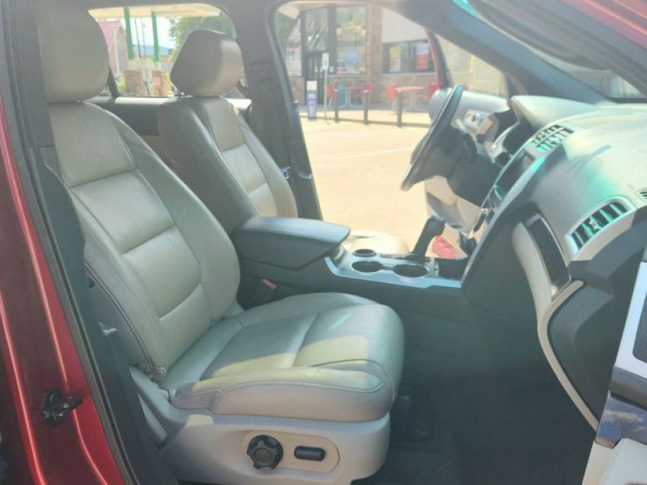2014 Ford Explorer Image 13