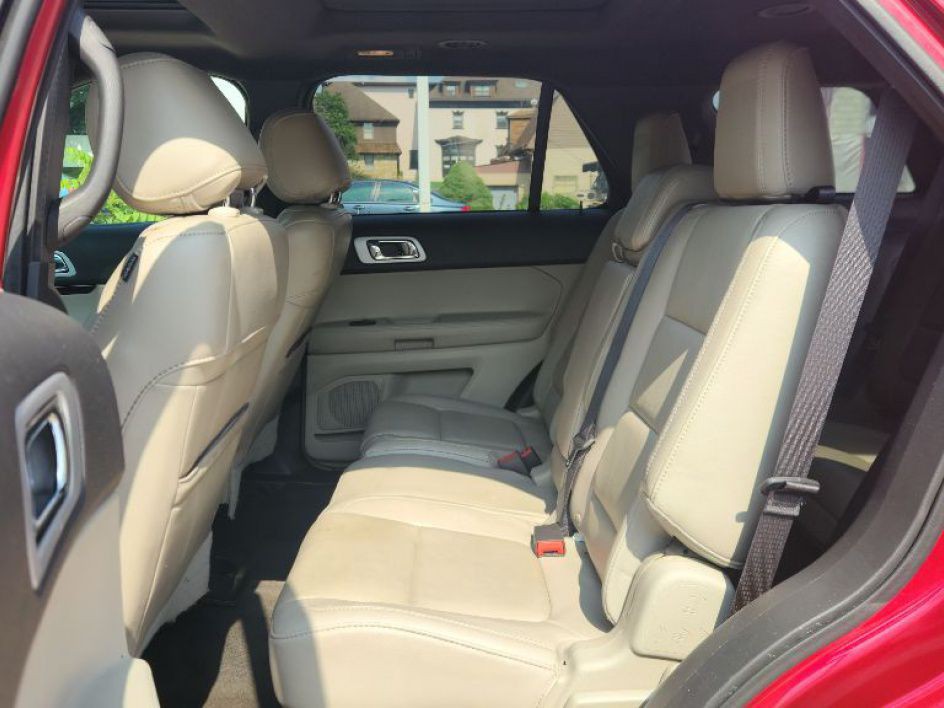 2014 Ford Explorer Image 14