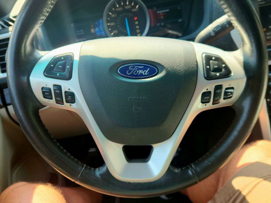 2014 Ford Explorer Image 19