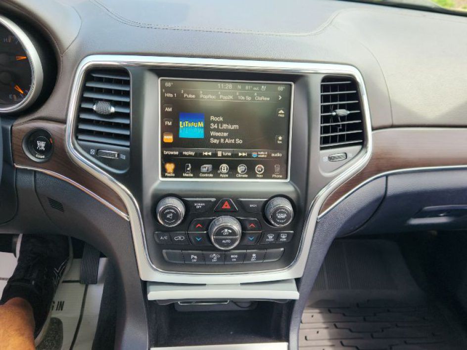 2015 Jeep Grand Cherokee Image 15